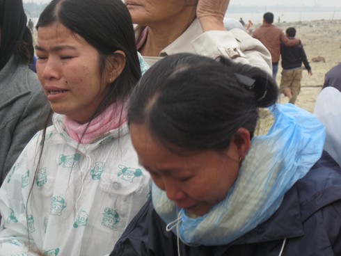 Tìm thấy quân nhân mất tích đầu tiên trên biển Cửa Đại