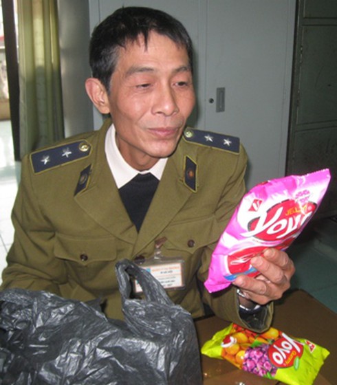 Hà Nội: Thu giữ lô kẹo Thái `rởm`