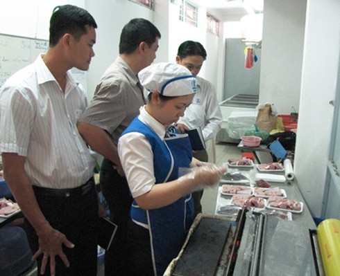 Trà Vinh: Siết chặt an toàn vệ sinh thực phẩm