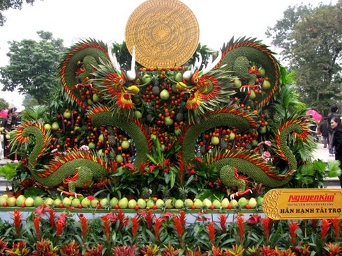 Náo nức chiêm ngưỡng Phố-Hoa Hà Nội