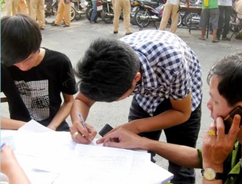 Phạt tiền và cảnh cáo các “quái xế” miệt vườn