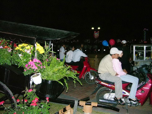 Đà Nẵng: Sôi động dạ hội đón năm mới 2012