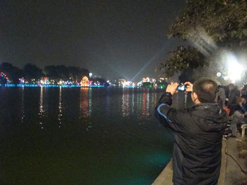 Hà Nội: Hào hứng “khúc giao mùa”