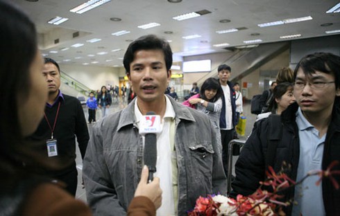 Thủy thủ sống sót từ tàu Vinalines Queen đã về tới Hà Nội