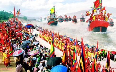 Đầu xuân thăm chốn danh sơn