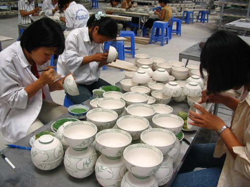 Mua giày đợi ngân hàng