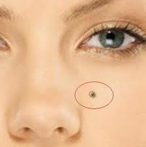 Vợ đại gia vung tiền đô `sửa tướng`