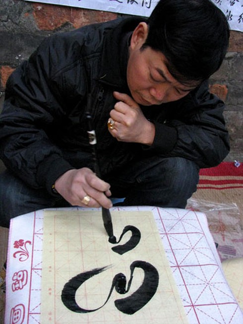 Hà Nội: Nhộn nhịp phố ông đồ trước giờ khai Xuân