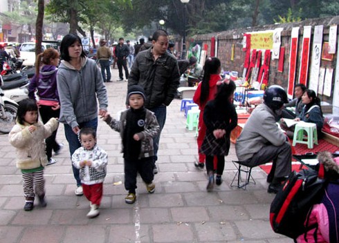 Hà Nội: Nhộn nhịp phố ông đồ trước giờ khai Xuân