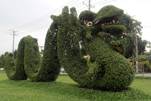 Độc đáo hình tượng rồng giữa lòng thành phố