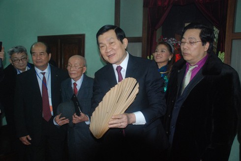 Ấm áp `Xuân Quê hương 2012`