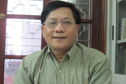 Gộp Tết âm-dương lịch như trộn nước với lửa?