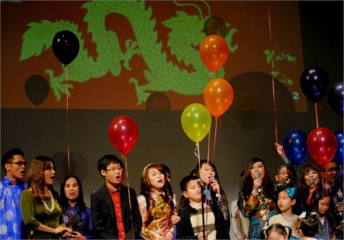 Chủ doanh nghiệp: Tết dương, âm lịch đều được, nhưng đừng lãng phí