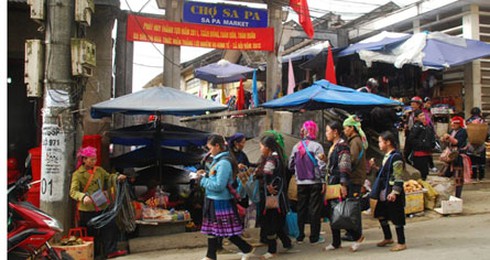 Sa Pa kín khách Tây ngày Tết