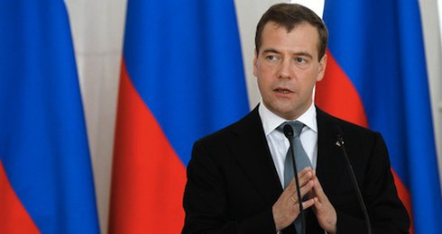 Tổng thống Medvedev: `Sẽ không từ bỏ chính trường kể cả khi Putin thất bại`