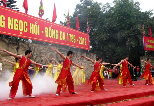 Vui Xuân trảy hội Gò Đống Đa