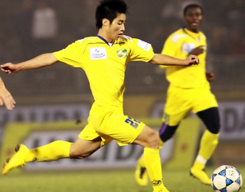 SLNA vào bán kết sau màn ‘đấu súng’ nghẹt thở với V.Ninh Bình