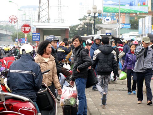 Nhốn nháo bến xe sau đợt nghỉ Tết