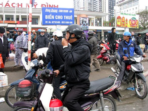 Nhốn nháo bến xe sau đợt nghỉ Tết