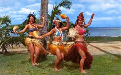 Múa bụng mừng xuân bị chê phản cảm