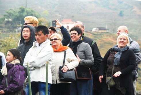 Tưng bừng hội xuống đồng Tả Van ( Lào Cai)