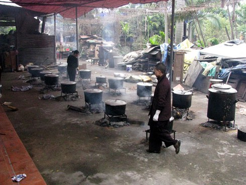 Nô nức lên chùa ăn chay dịp Rằm tháng Giêng