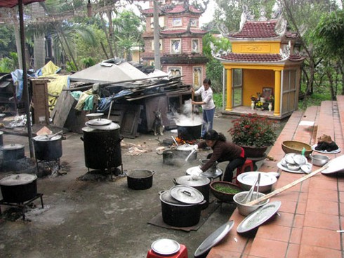 Nô nức lên chùa ăn chay dịp Rằm tháng Giêng