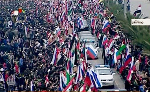 Dân Syria đội mưa đón chào Ngoại trưởng Nga đến Syria