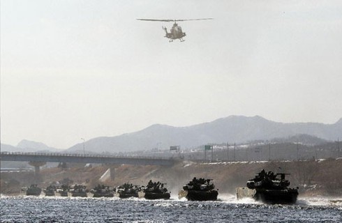 Chùm ảnh quân đội Hàn Quốc tập trận mùa đông thường niên