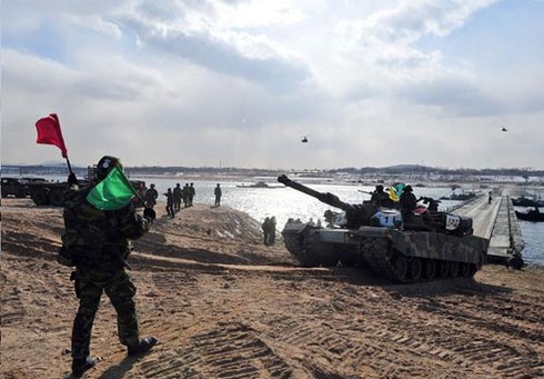 Chùm ảnh quân đội Hàn Quốc tập trận mùa đông thường niên