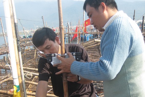 Đà Nẵng: Lắp miễn phí máy liên lạc 500 hải lý cho ngư dân