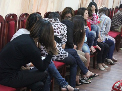 Mại dâm trá hình hoành hành đất mũi