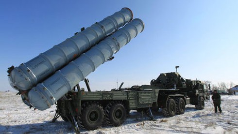 Nga điều động hệ thống tên lửa S- 400 phòng thủ biên giới