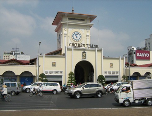 Chợ đầu mối ở TP.HCM: `Cháy khỏi cứu`