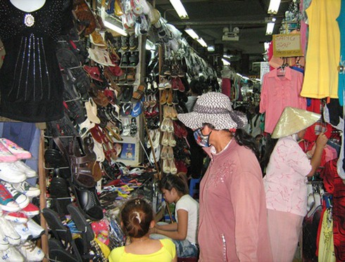 Chợ đầu mối ở TP.HCM: `Cháy khỏi cứu`