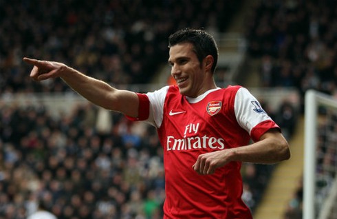 Điểm tin chiều 19/2: Barca dùng Fabregas làm mồi câu Van Persie