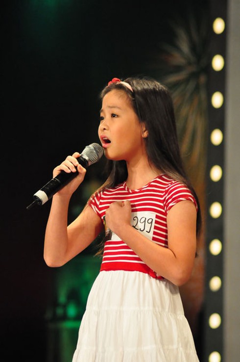 Giọng hát thiên thần đầy cuốn hút của bé 9 tuổi