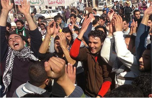 Syria: Bạo lực tiếp tục tràn lan trước cuộc bỏ phiếu hiến pháp mới