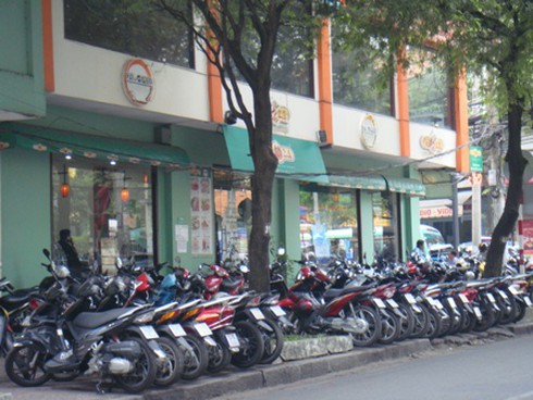 Bãi xe coi thường lệnh của Sở Giao thông