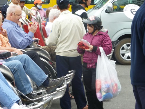 Đà Nẵng ra quân dẹp nạn ăn xin tái diễn