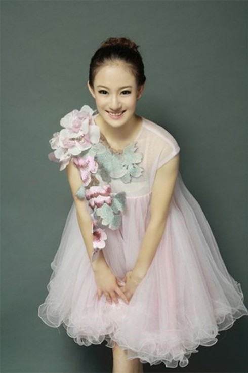 Vẻ đẹp thiên thần của nữ VĐV thể dục Trung Quốc