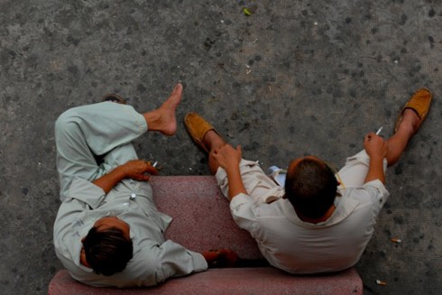 TP.HCM: Bệnh viện vẫn tràn khói thuốc