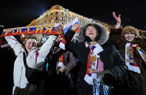 Hình ảnh nước Nga ăn mừng chiến thắng của Putin