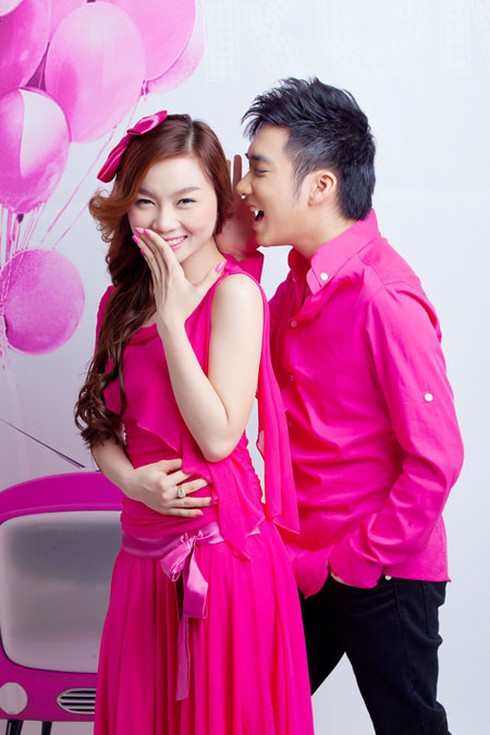 Quang Hà tình tứ bên 'người mới'