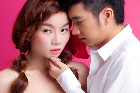 Quang Hà tình tứ bên 'người mới'