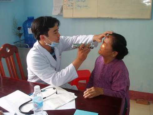 Bệnh viện Mắt TW chữa miễn phí glôcôm cho người nghèo
