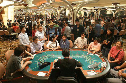 Mở casino ở Việt Nam, người nhiều tiền sẽ biết tự chủ?