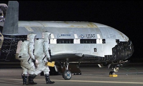 Tàu con thoi X-37B của Mỹ là gián điệp?