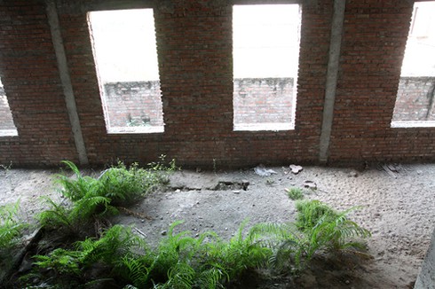 Hoang vắng những biệt thự ma quanh Hà Nội