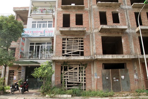 Hoang vắng những biệt thự ma quanh Hà Nội